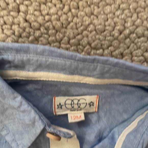 Light blue chambray button-up shirts - Picture 3 of 5